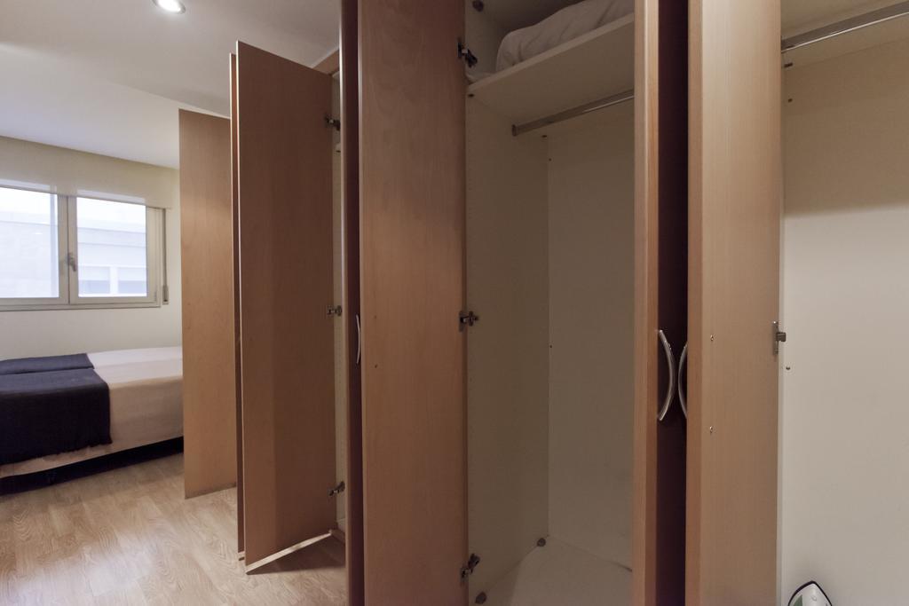 Apartaments Travessera-Parc Gueell Barcelona Zewnętrze zdjęcie