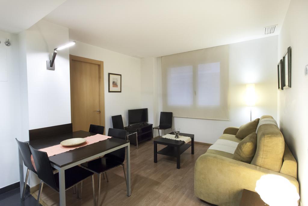 Apartaments Travessera-Parc Gueell Barcelona Zewnętrze zdjęcie