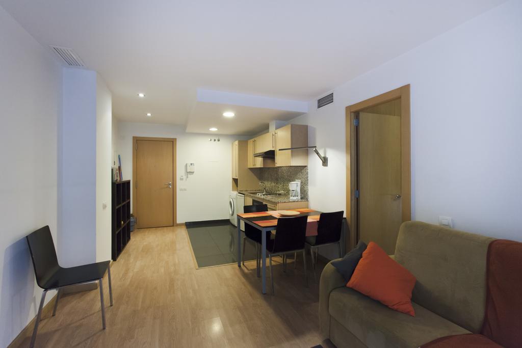 Apartaments Travessera-Parc Gueell Barcelona Zewnętrze zdjęcie