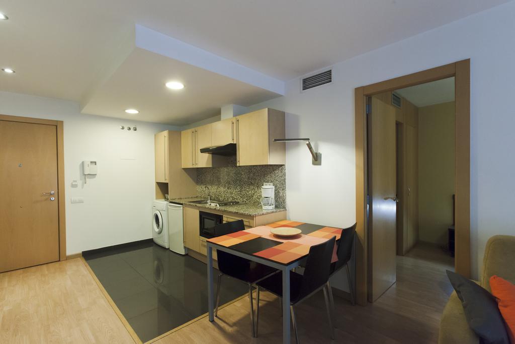 Apartaments Travessera-Parc Gueell Barcelona Zewnętrze zdjęcie
