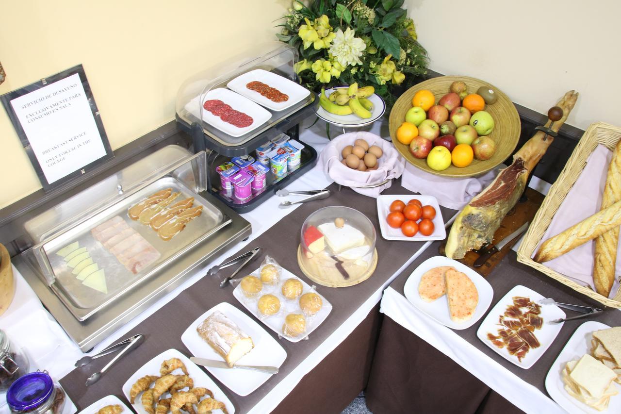 Apartaments Travessera-Parc Gueell Barcelona Zewnętrze zdjęcie